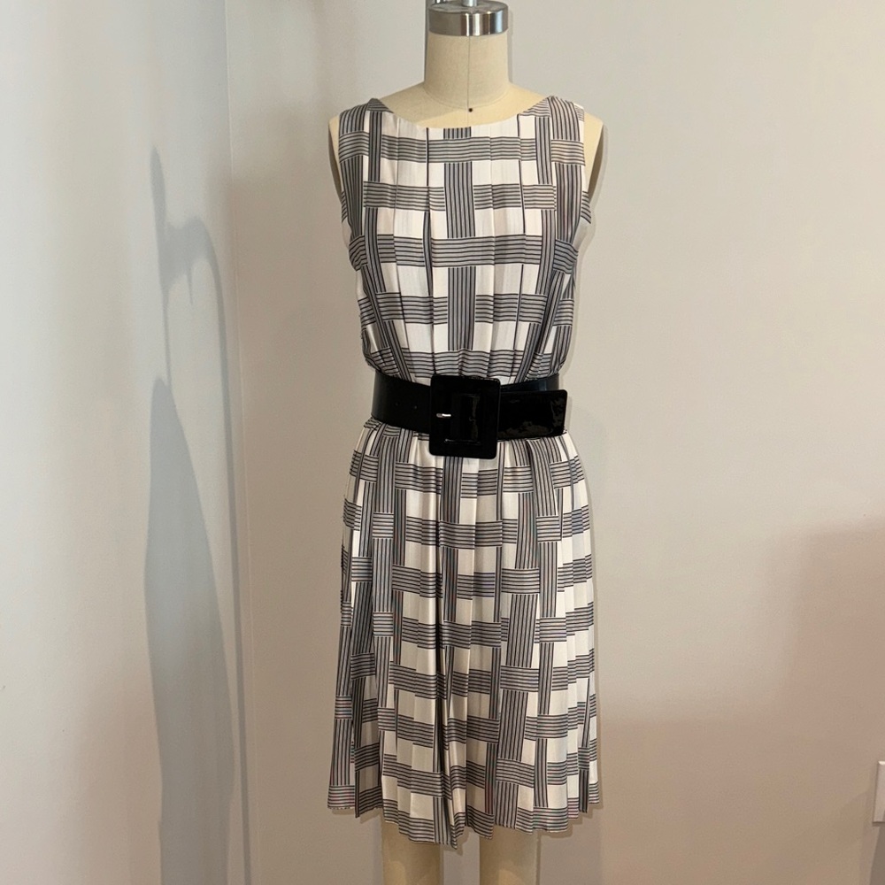 Alice & Olivia Black and White Silk Dress With Black Belt